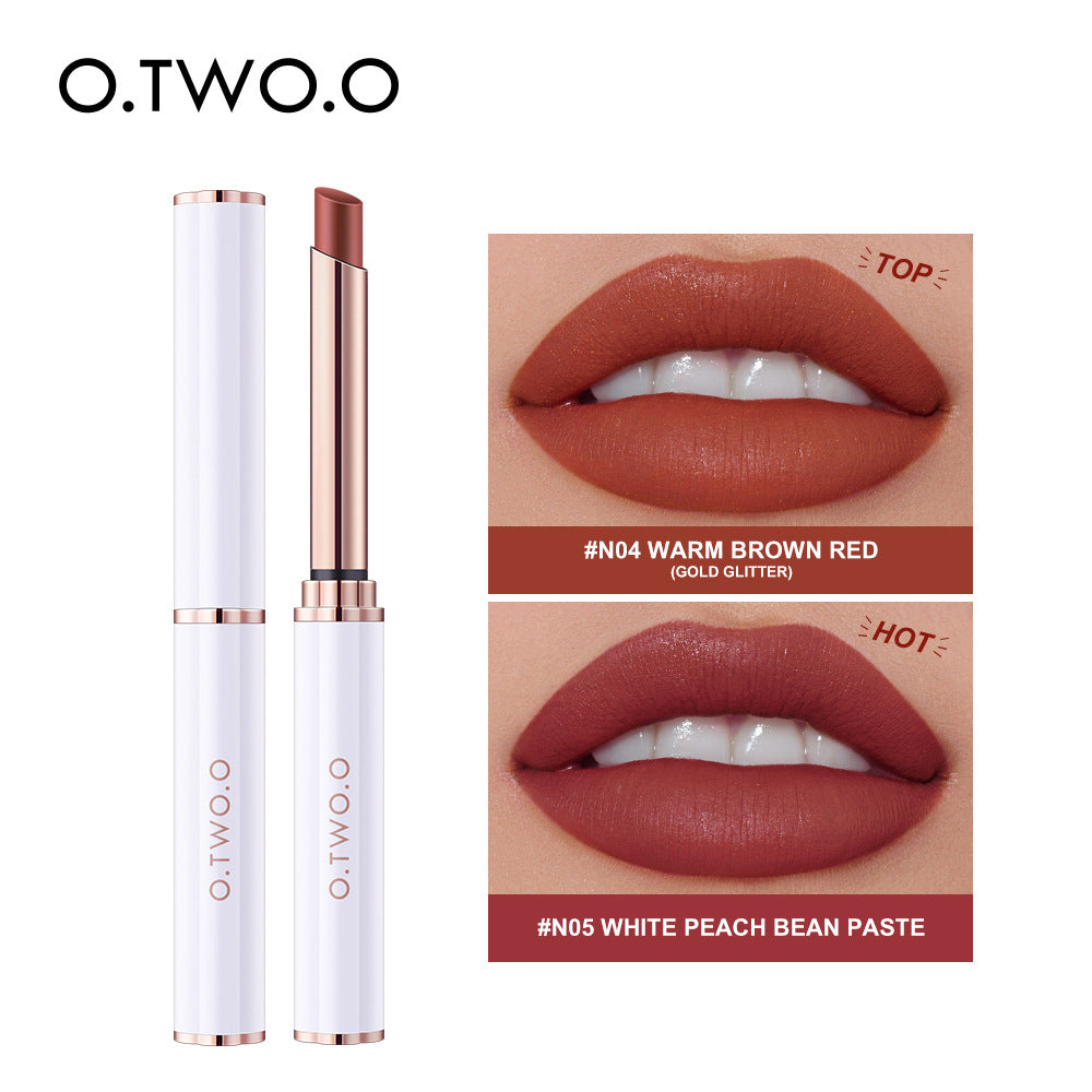 White Rose Small Fine Pistil Matte Velvet Lipstick