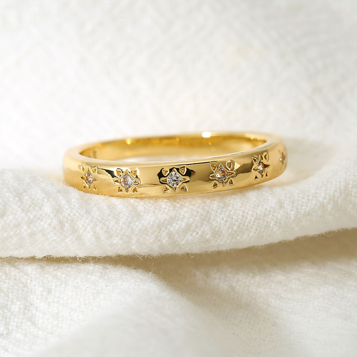 Cross-border European And American Fashion Light Luxury Copper Inlaid Zircon Ring Simple Korean High-end Sense Ring Female Niche Design Ring