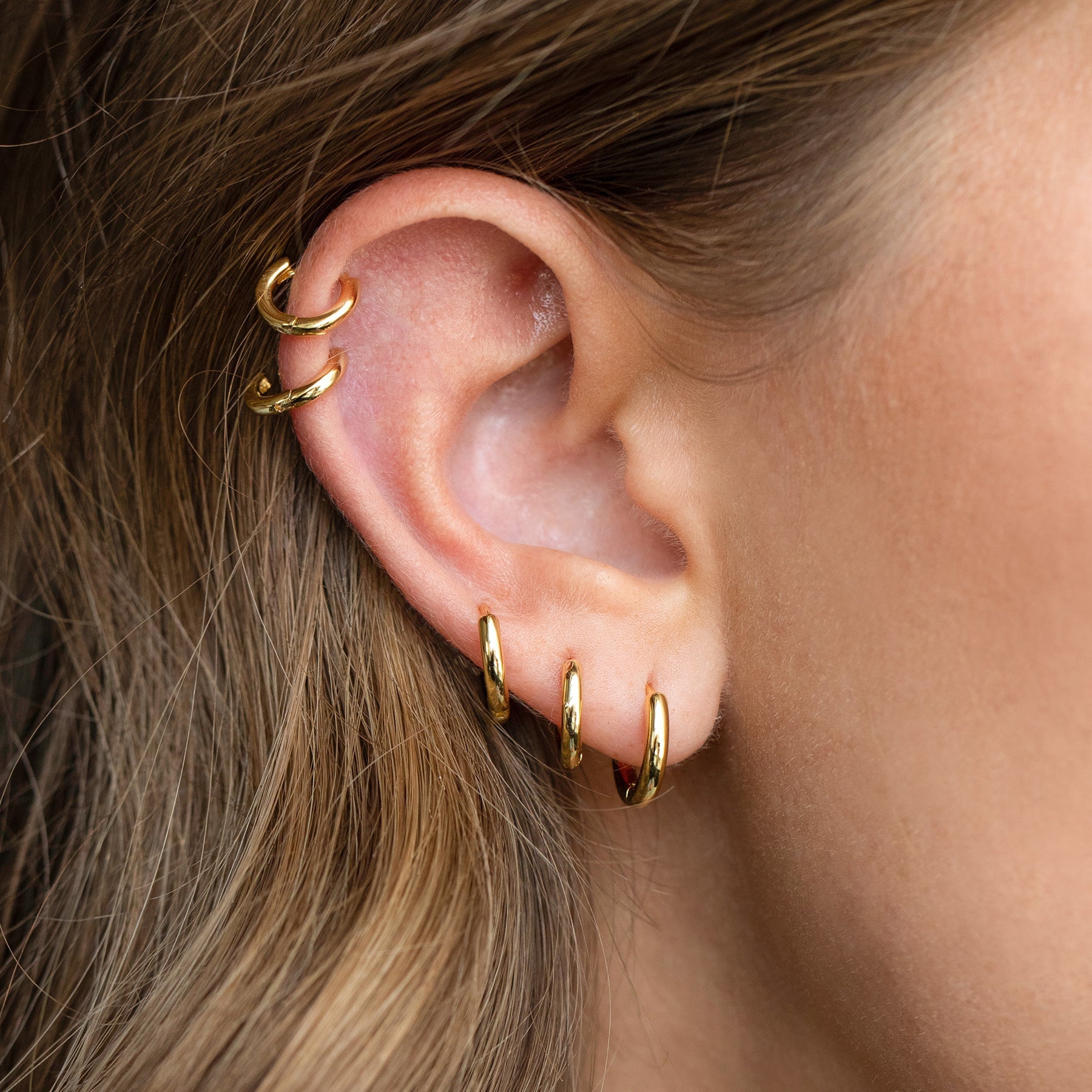 Brincos Brilhantes Banhado a Ouro 18K