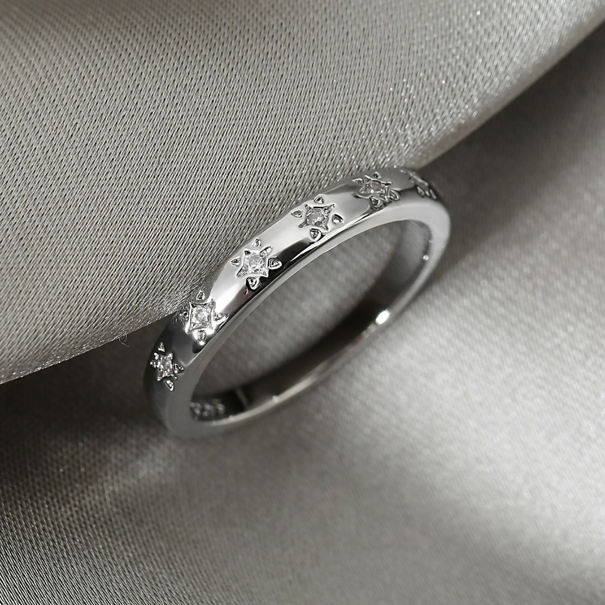 Cross-border European And American Fashion Light Luxury Copper Inlaid Zircon Ring Simple Korean High-end Sense Ring Female Niche Design Ring